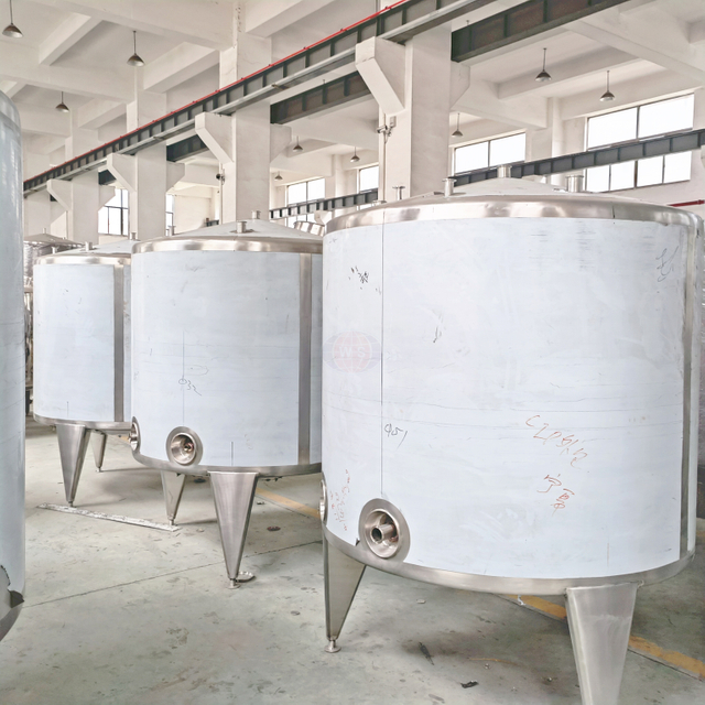 Serbatoi verticali in acciaio inossidabile con fondo conico per lo stoccaggio del succo di latte