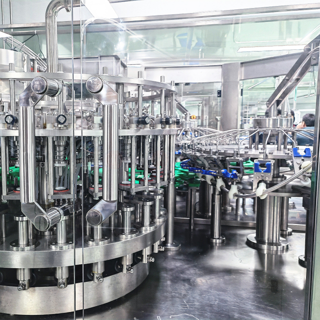 3-in-1 PET-fles hete vul- en sluitmachine voor sap