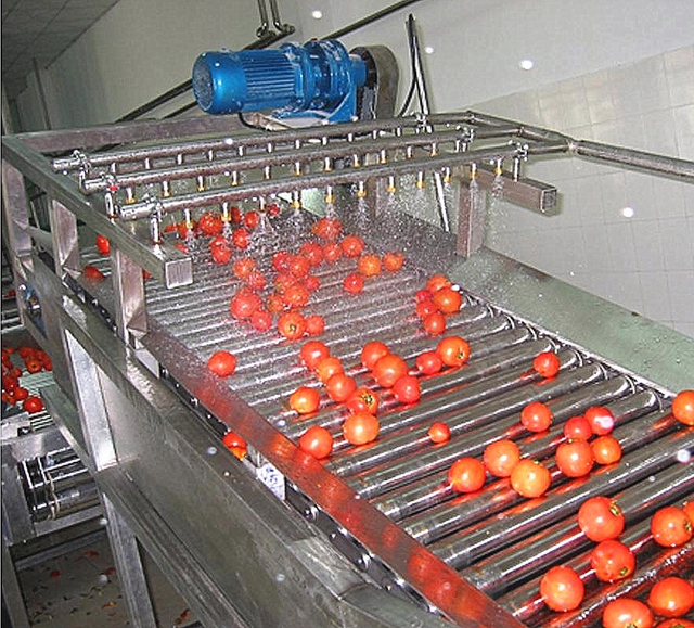 Commerci&euml;le tomatenpuree die machineketchupverwerkingslijn maakt