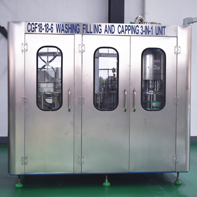 Automatische mangosap vulmachine